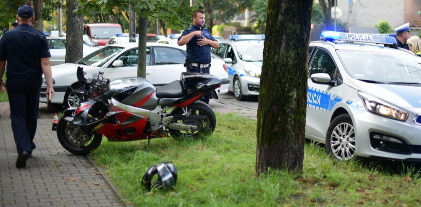 Obława we Włochach. Motocyklista ucieka w kajdankach