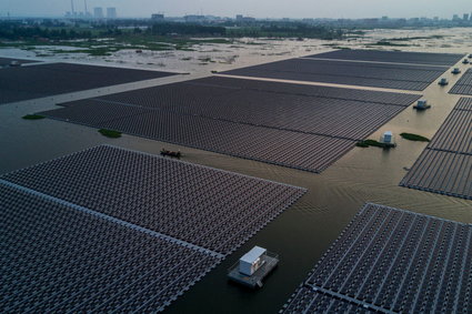Chiny budują największą elektrownię fotowoltaiczną świata. Za miliard juanów