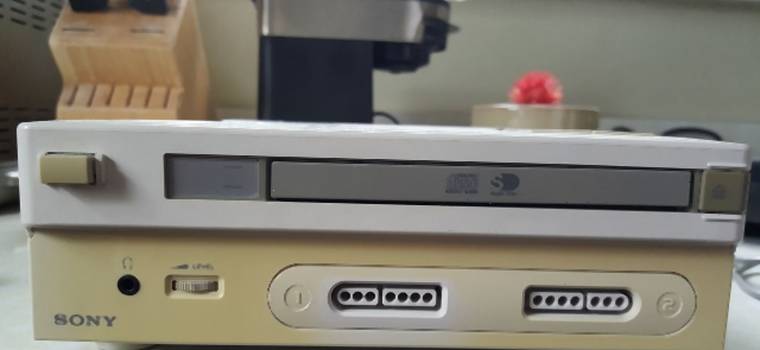 Do sieci wyciekły zdjęcia prototypu konsoli PlayStation SNES?