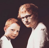 Ma 30 éves Ed Sheeran: ezekkel a számokkal jutott a csúcsra