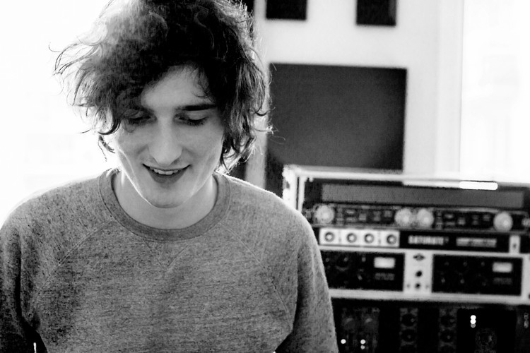 Dawid Podsiadło podczas pracy nad debiutancką płytą