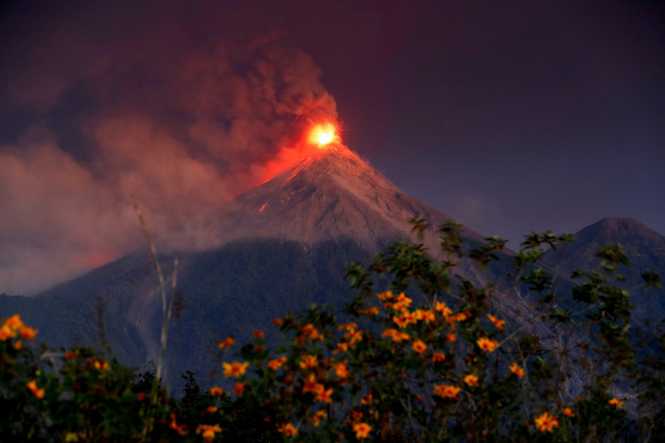 Kolejna erupcja Wulkanu Ognia w Gwatemali