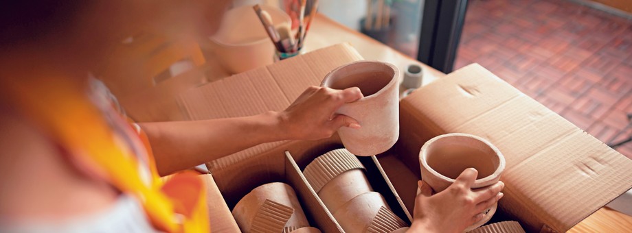 Poddające się recyklingowi  lub kompostowane w warunkach domowych powinny być dzisiaj zarówno produkty, jak i opakowania.