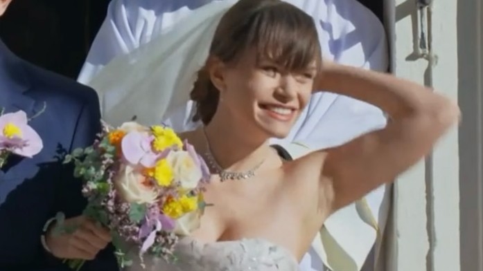 Zábery zo seriálovej svadby herečky Kristíny Kanátovej.