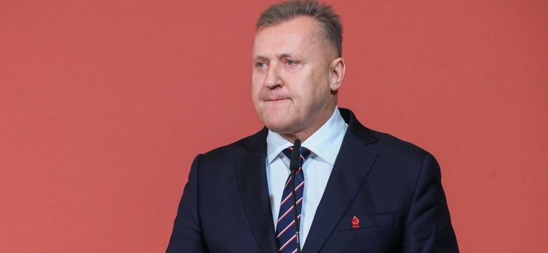 Prezes PZPN rozbił bank. Cezary Kulesza wyda 90 000 000 zł