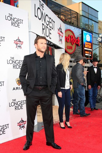 Scott Eastwood na premierze 'Najdłuższej podróży'
