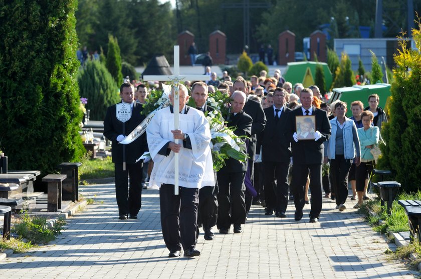 Pogrzeb Danielka zagłodzonego przez rodziców