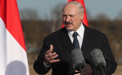 Demontaż krzyży w Kuropatach. Łukaszenka: Nie wiemy, czy tam leżą tylko ofiary Stalina, czy też faszystów