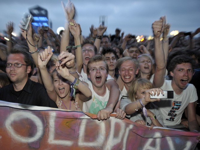 Publiczność podczas koncertu Coldplay'a