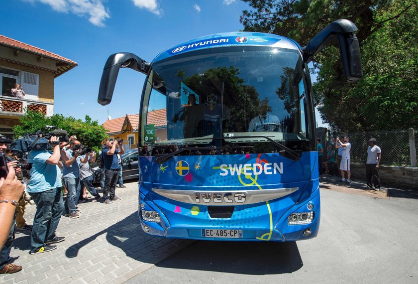 Poznaj hasła z autokarów finalistów Euro 2016