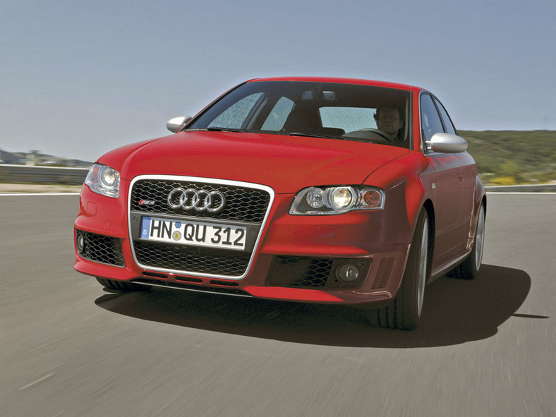 Audi RS 4 - Lata produkcji 2009-09