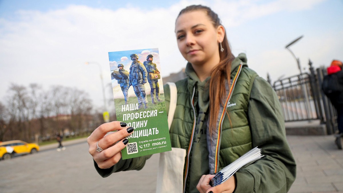 W rosyjskiej Dumie pojawił się projekt ustawy zezwalającej osobom karanym i osobom o ograniczonej sprawności do podpisywania kontraktów na zawodową służbę wojskową.