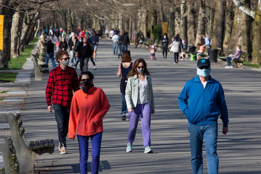 Zvaničnici ukazuju da većina Amerikanaca primenjuje mere zaštite