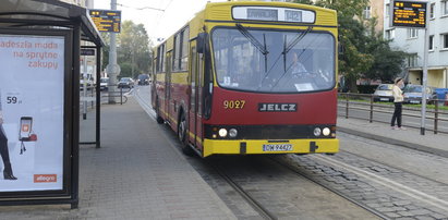 Mniej autobusów i tramwajów