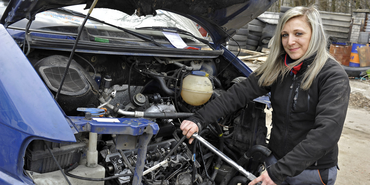 Żaneta Wiśniewska jest mechanikiem samochodowym