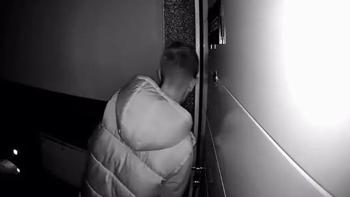 DRAMA U KRAGUJEVCU Kamere zabeležile pokušaj OBIJANJA stana pored škole, građani u STRAHU