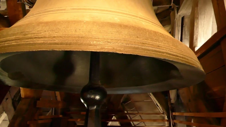 Zvono Emanuel u katedrali Notr Dam