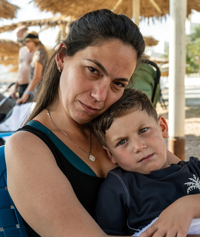 Syn Ettiego, Omer (4 l.), przeżył horror w schronie mieszkania. W sumie trzeba było ewakuować 130 tys. Izraelczyków (fot. Naftali Hilger)