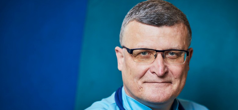 Grzesiowski: Narasta fala Covid-19. Będziemy zalecać noszenie maseczek