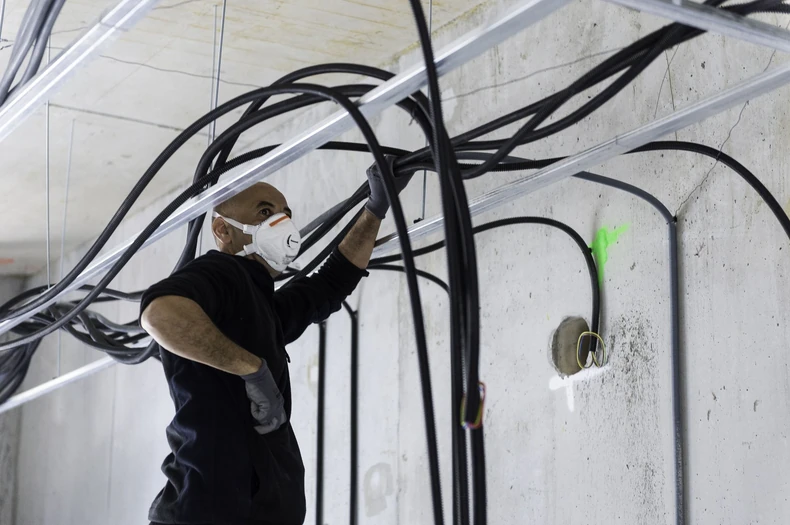 Ruben se prilikom intervencija suočava sa svakakvim opasnostima (ilustracija)