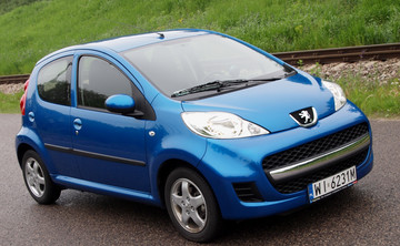 PEUGEOT 107