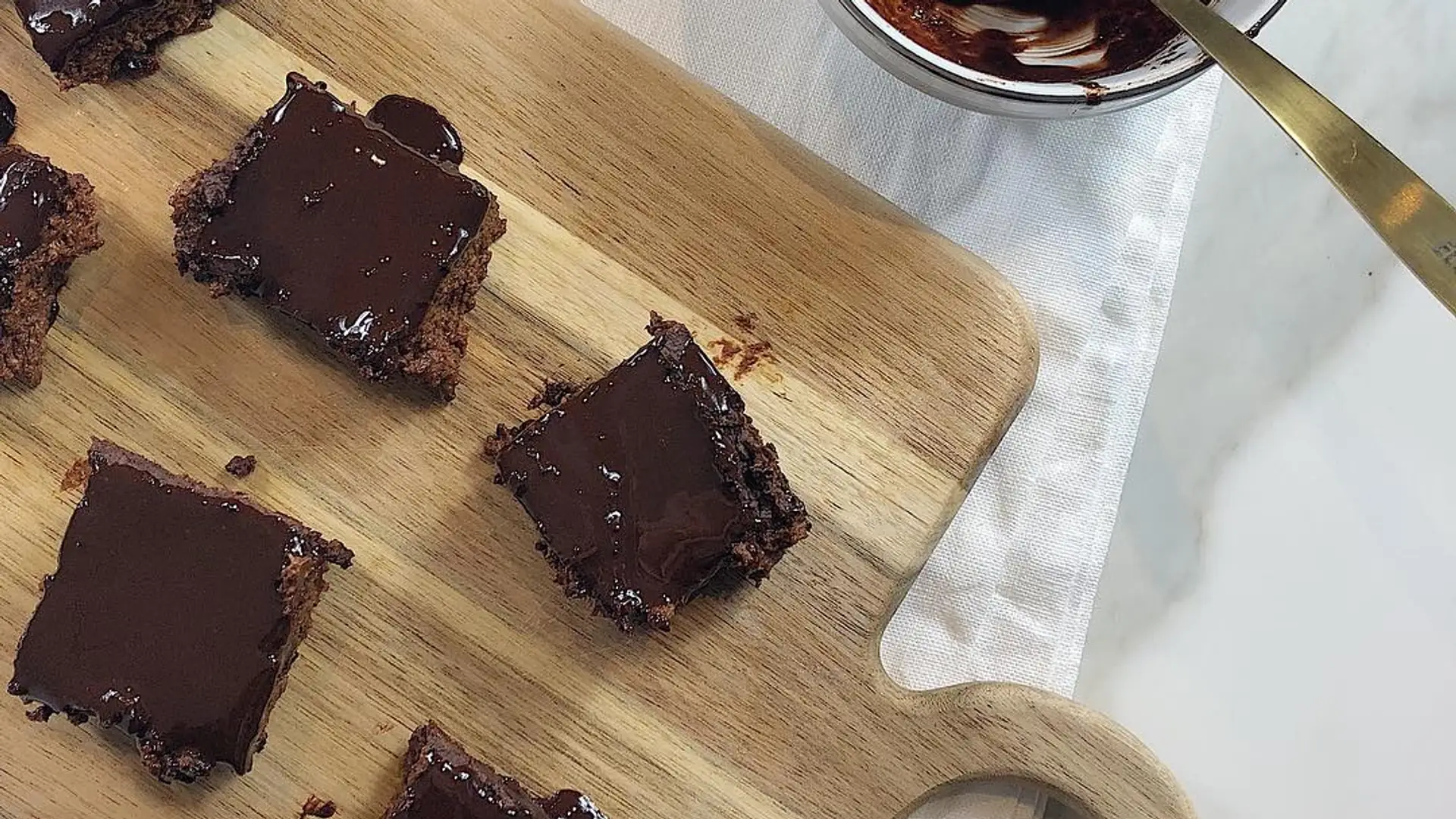 Brownie z batatów - słodkie, choć bez cukru. Piekielnie dobre!