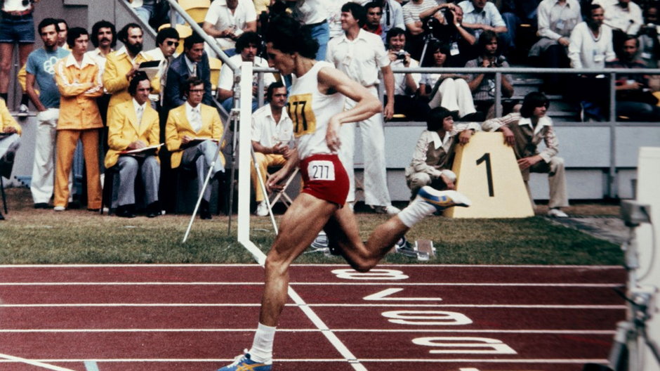 Irena Szewińska zwycięska na mecie podczas olimpiady w Montrealu w 1976 roku