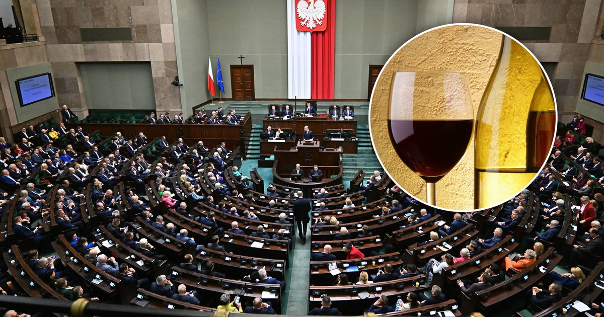 Alkoholu w takich cenach próżno szukać. Ujawnili rozpiskę sejmowego baru