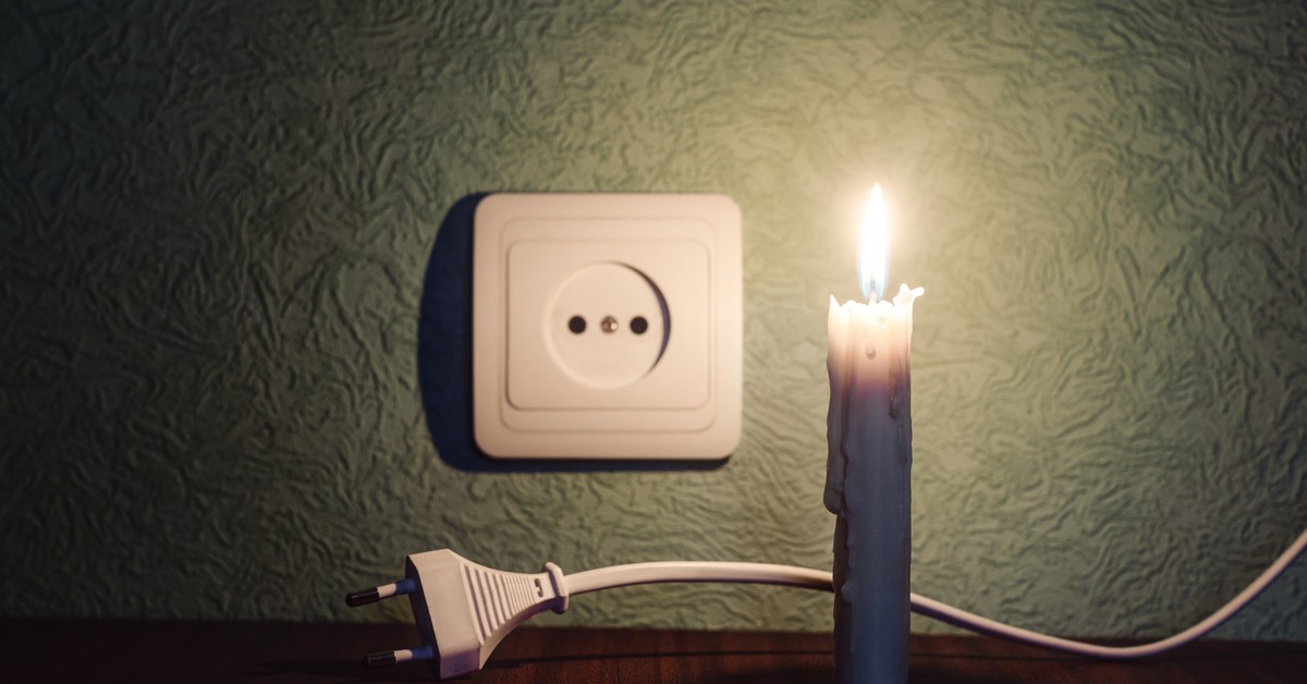 Przerwa w dostawie energii? Zobacz, kiedy możesz zapłacić niższy rachunek za prąd