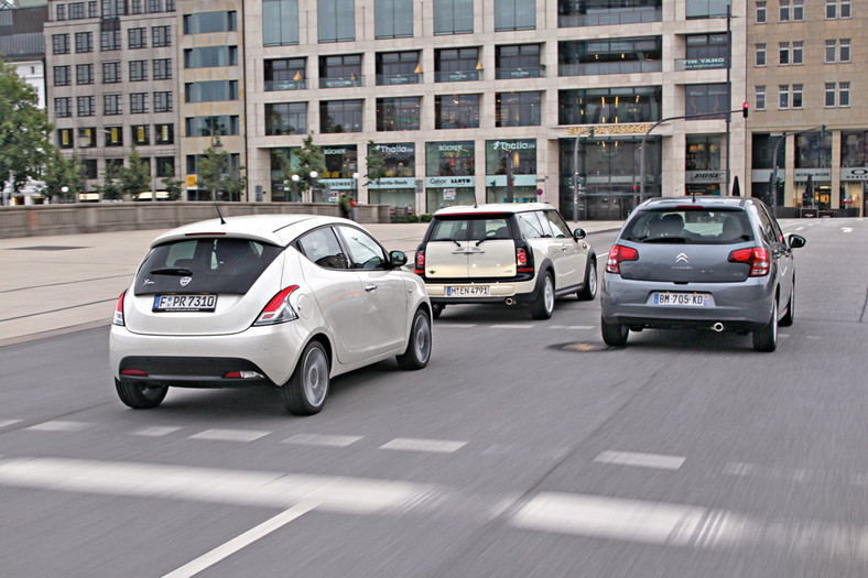 Lancia Ypsilon kontra Mini One Clubman i Citroen C3: czyli, wielkie wejście  w małym formacie