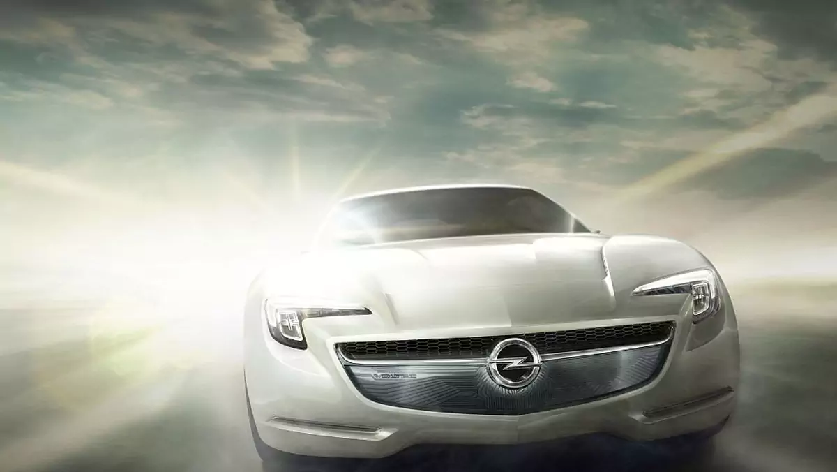 Opel Flextreme GT/E: Hybryda niedalekiej przyszłości