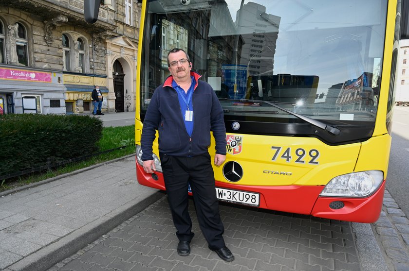 Dzielny kierowca autobusu powstrzymał pijanego kierowcę!