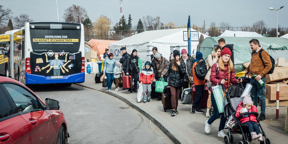 Uchodźcy z Ukrainy na polsko-ukraińskim przejsciu medycznym w Medyce.  25 marca 2022 r.