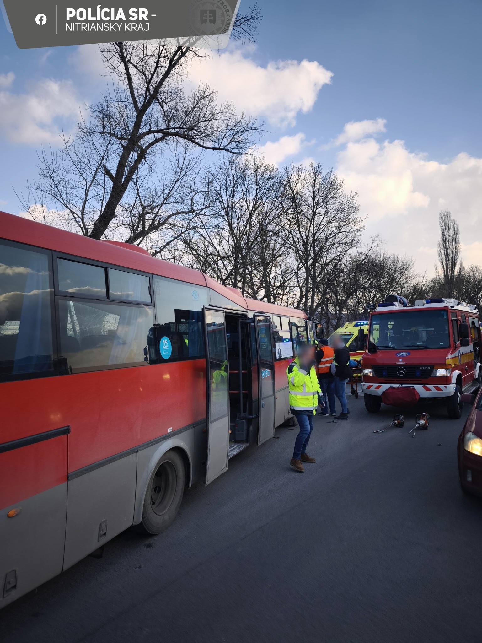 V Nitrianskom kraji došlo k vážnej dopravnej nehode. 