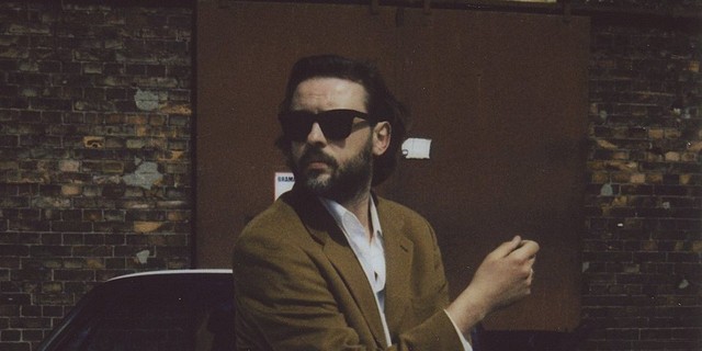 Tomasz Makowiecki: "Bardziej Niż Zwykle" to romans między latami 80. a 90. 