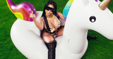 Nicki Minaj w teledysku "Make Love"