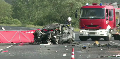 Kobieta spłonęła w samochodzie. Zderzenie z ciężarówką pod Karczewem