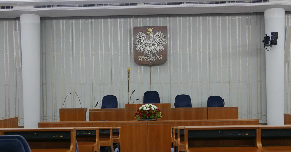 Większość senacka zagrożona? Jeden z senatorów może zostać wyrzucony z klubu KO - Vimarsana News