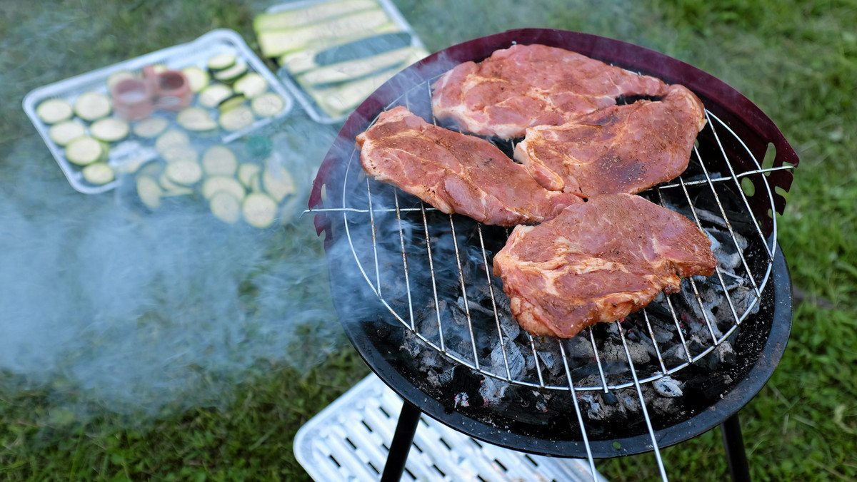 Grillowanie w zgodzie z prawem i sąsiadami. Gdzie można rozpalić grilla?