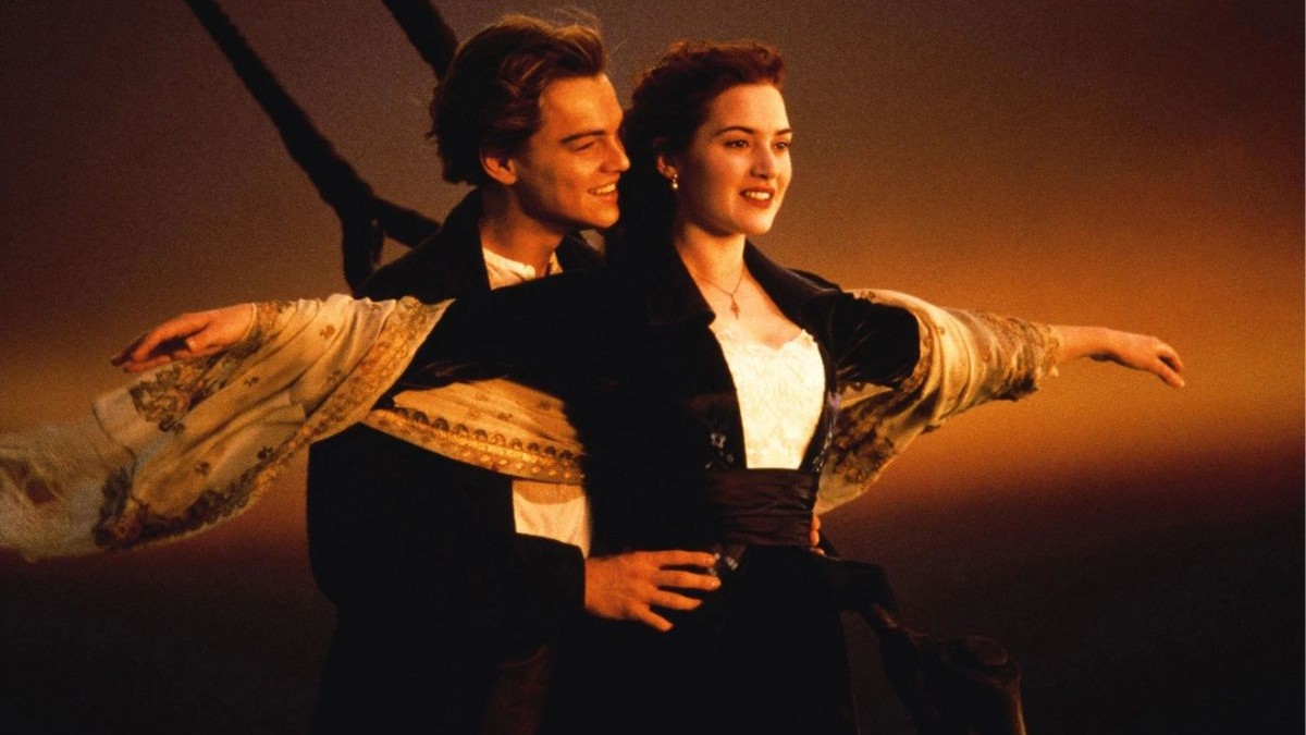 A vrut să refacă o scenă din „Titanic” pe o navă de croazieră, însă a fost aruncat în închisoare și debarcat. Greșelile care te trimit în spatele gratiilor pe mare