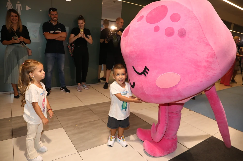 Kad zagrli Lelujava Lela