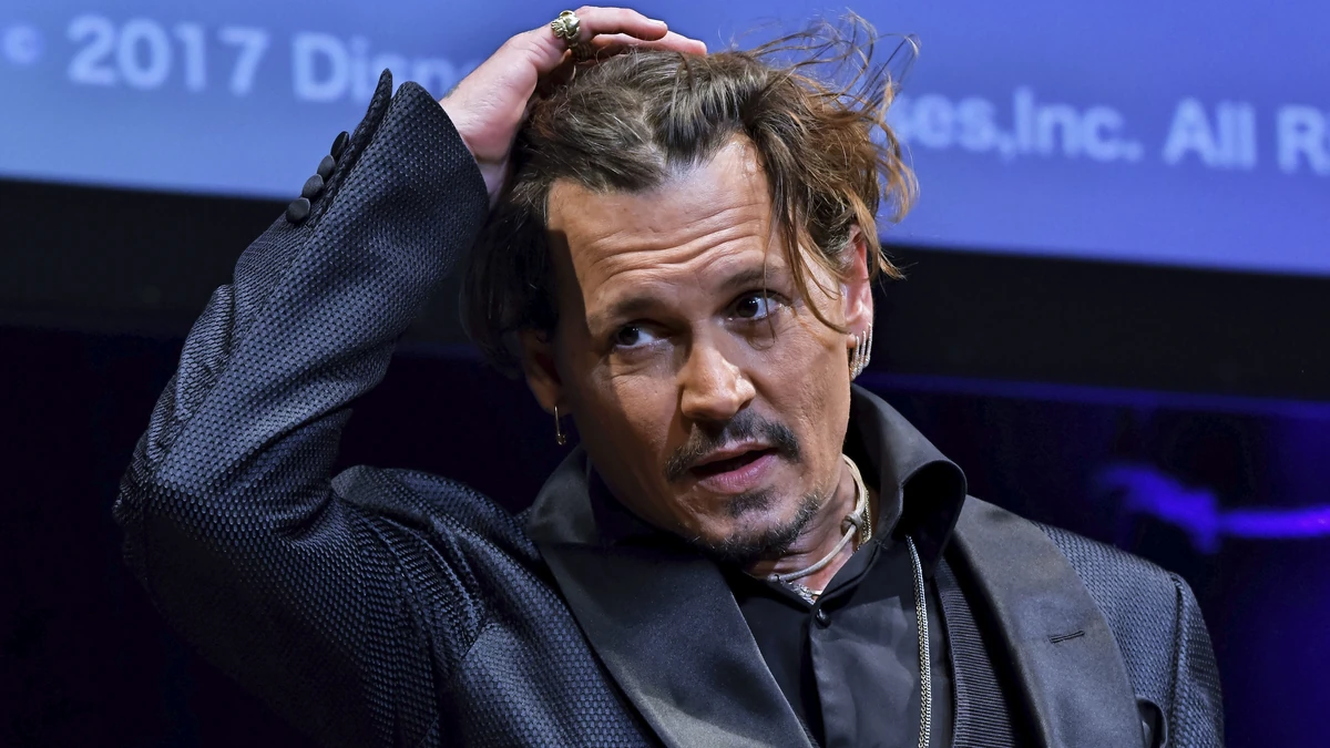 Johnny Depp wyznał, że jest bojkotowany przez Hollywood - Vimarsana News