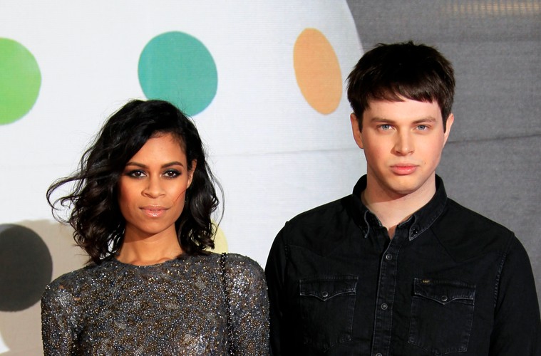 AlunaGeorge na gali BRIT Awards 2013