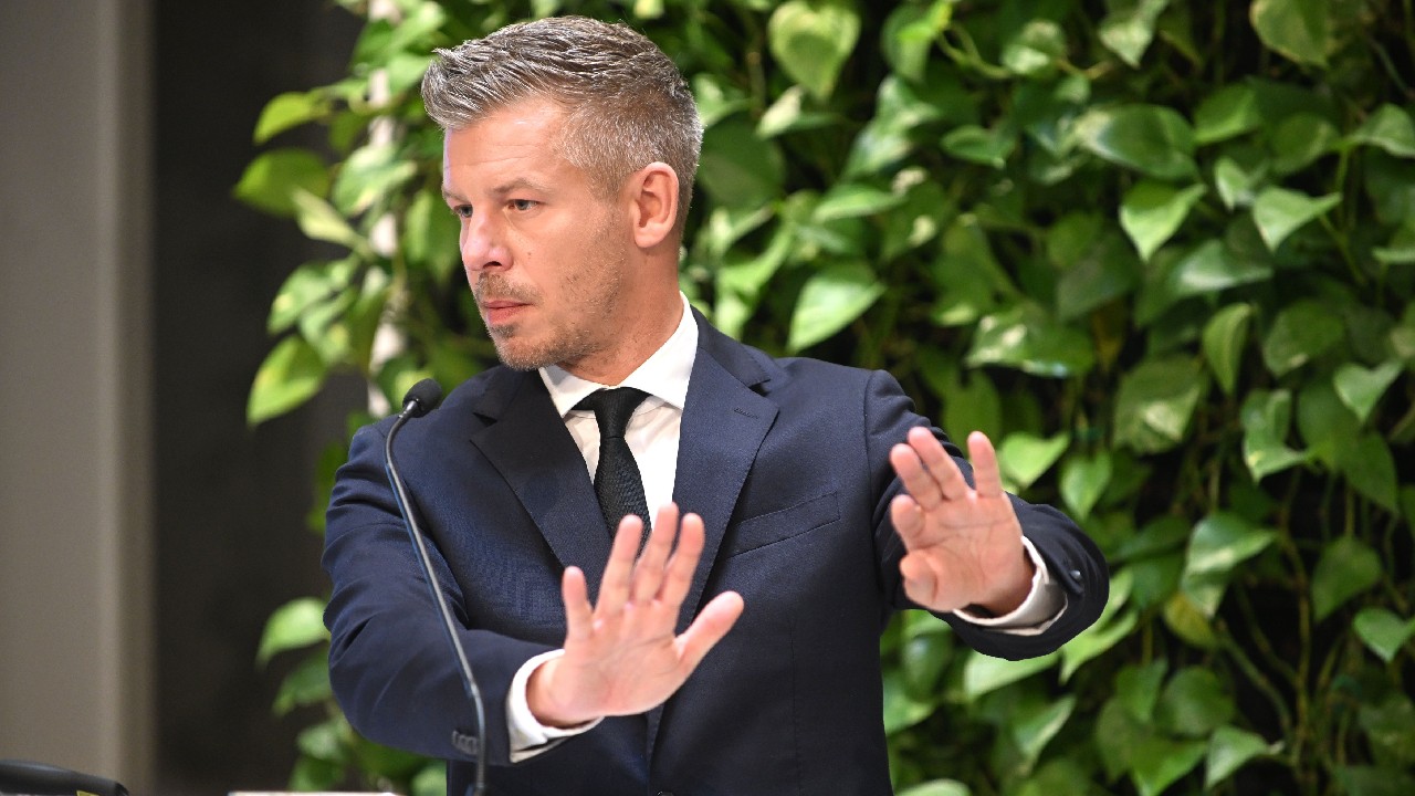 Péter Magyar, mesaj tranșant pentru un milionar din Harghita: „În legătură cu afacerea imobiliară de 300 de miliarde de forinți”