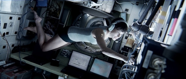 Sandra Bullock w filmie "Grawitacja" (2013)