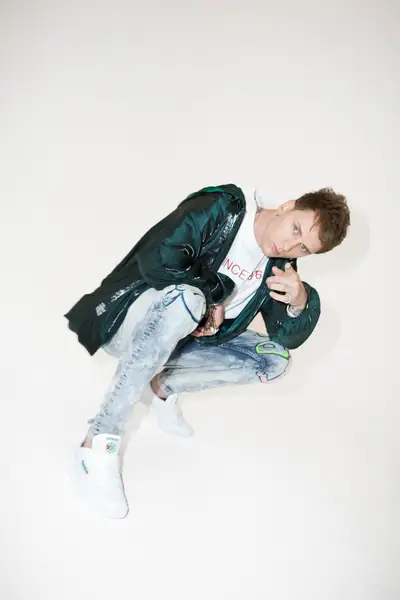 Machine Gun Kelly w kampanii Reebok &quot;Club C Overbranded&quot;