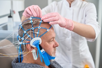 Mi az EEG és mit mutat ki?