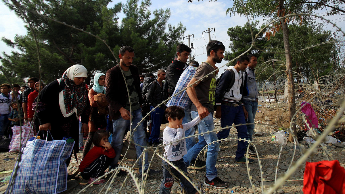 Obecny napływ uchodźców do Europy, oceniany na około 8 tys. osób dziennie, nie zmaleje i może okazać się zaledwie wierzchołkiem góry lodowej - ocenił dzisiaj przedstawiciel Wysokiego Komisarza ONZ ds. Uchodźców (UNHCR) Amin Awad.