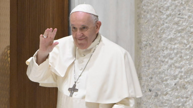 Kardynałowie z całego świata przybyli na naradę z papieżem. Nie obyło się bez kontrowersji
