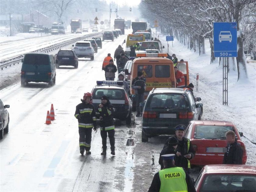 Polska znów pod śniegiem! Jest ciężko!